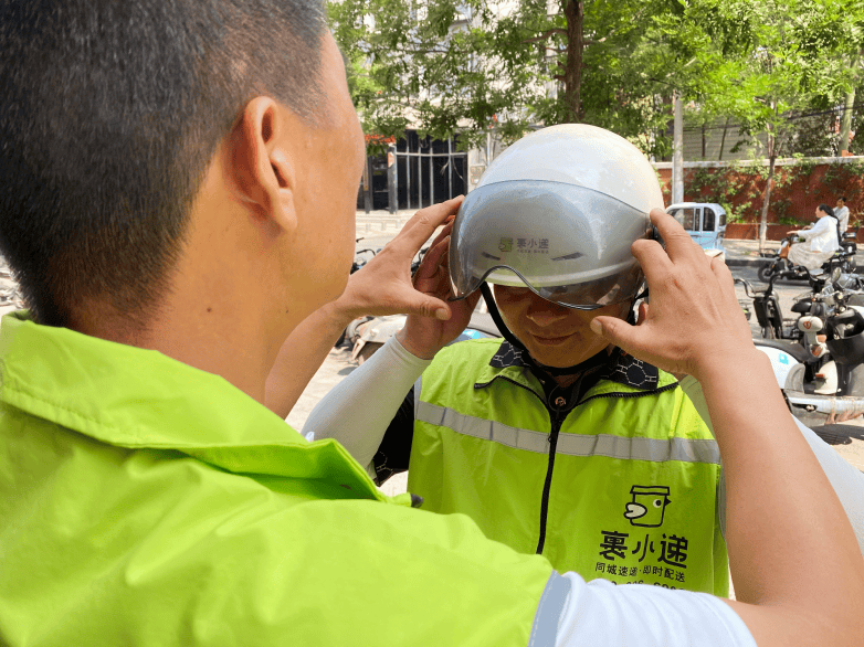 小城创业故事 14天闪电回本！裹小递配送代理商的实战秘诀