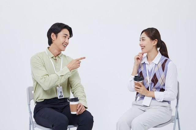 职场揭秘：高情商如何打破“小报告”的阴影